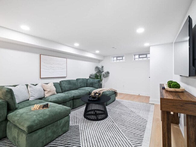 Building Photo - 4155 Ascot Ln