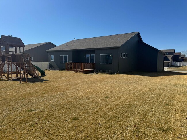 Building Photo - Spacious 4-Bedroom Ranch with Finished Basement & 3-Car Garage