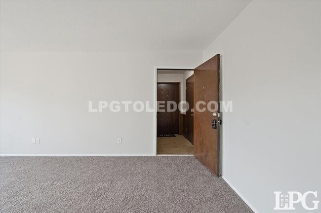 Building Photo - 1665 Brownstone Blvd