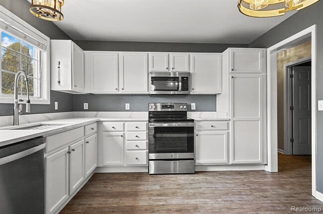 Building Photo - 28266 Carlton Way Dr