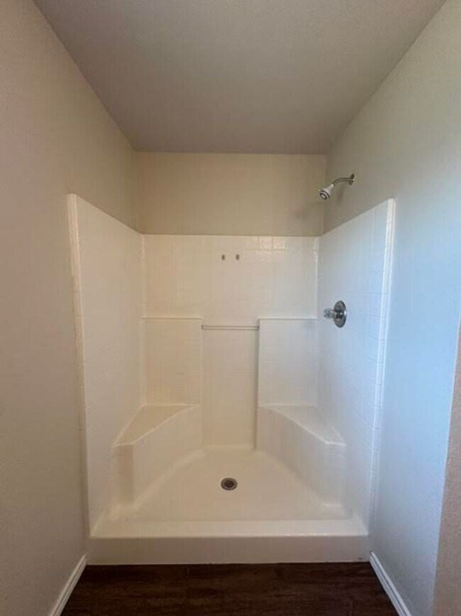 Building Photo - 4300 Larry Don Ln