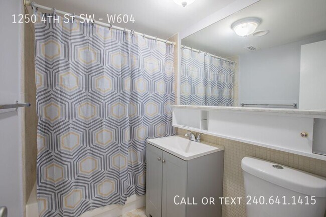 Building Photo - 1250 4th St SW