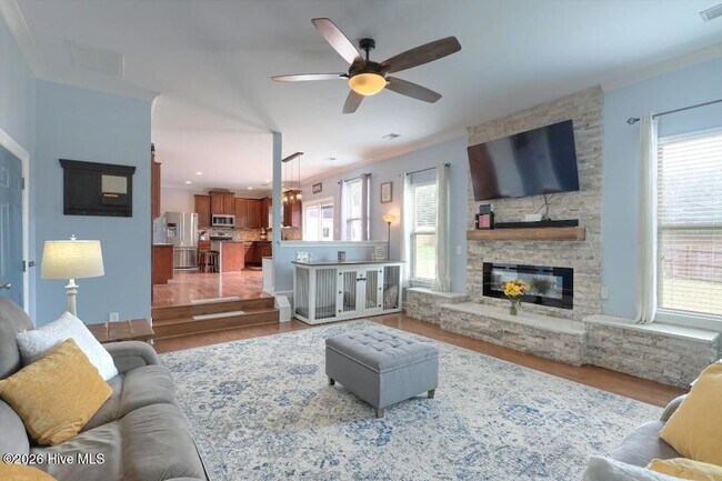 Building Photo - 1421 Dooley Ln