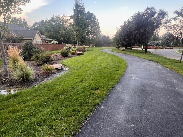 Building Photo - 5435 N Vercelli Way