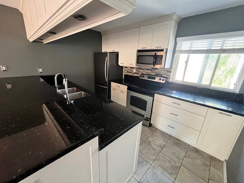 Building Photo - 4192 Mt Alifan Dr