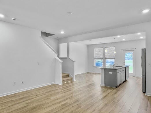 Building Photo - 481 Trotters Ln