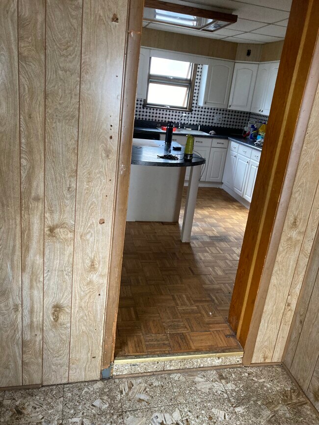 Building Photo - Chandler