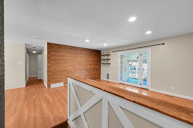 Building Photo - $2,295.00 - 3 Bedrooms, 2 Bathrooms, Singl...