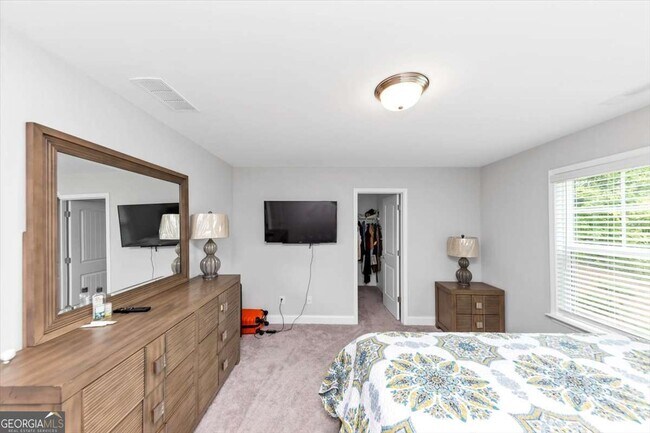 Building Photo - 66 Vicky Way