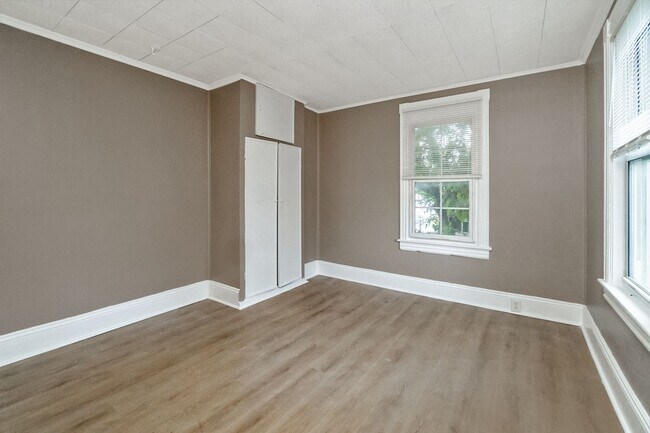 Building Photo - 301 W Wilkes Barre St
