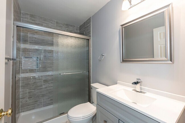 Building Photo - Amazing 4 bedroom home in Durham