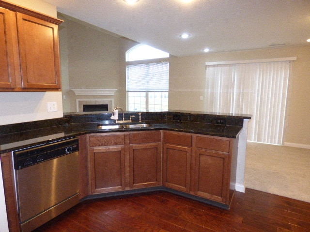 Building Photo - Brittany Place Condo!