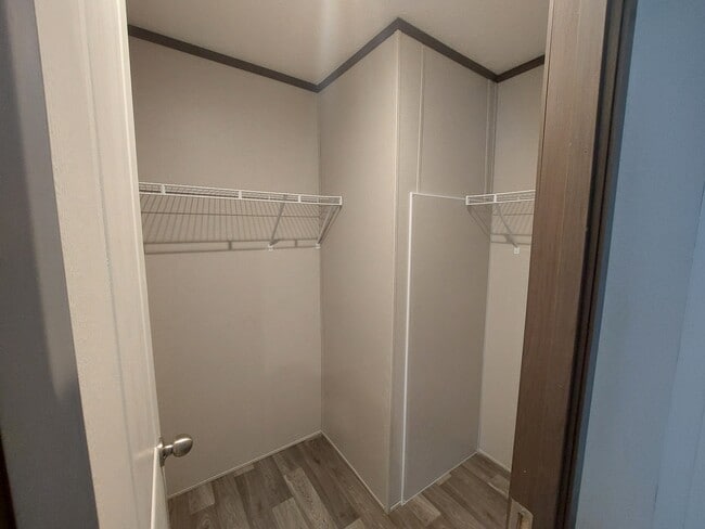 Building Photo - 99 Delta Dawn Dr