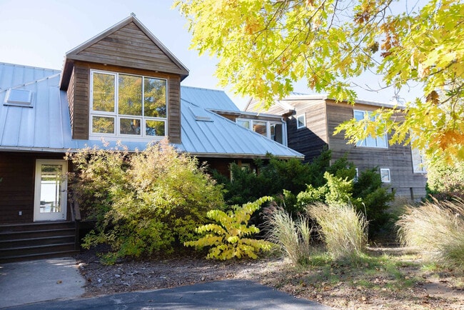 Building Photo - 11988 Cabana Shores Dr