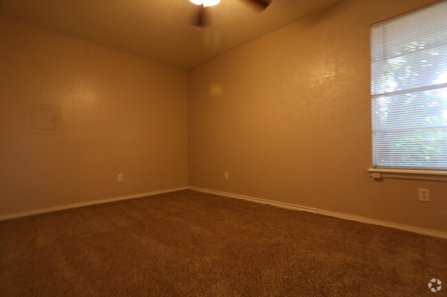 small 1 bedroom - Liberty Station Apartments