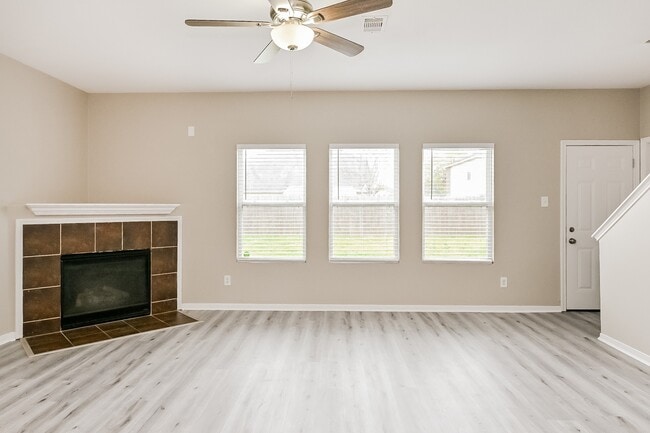 Building Photo - 1843 Macondray Dr