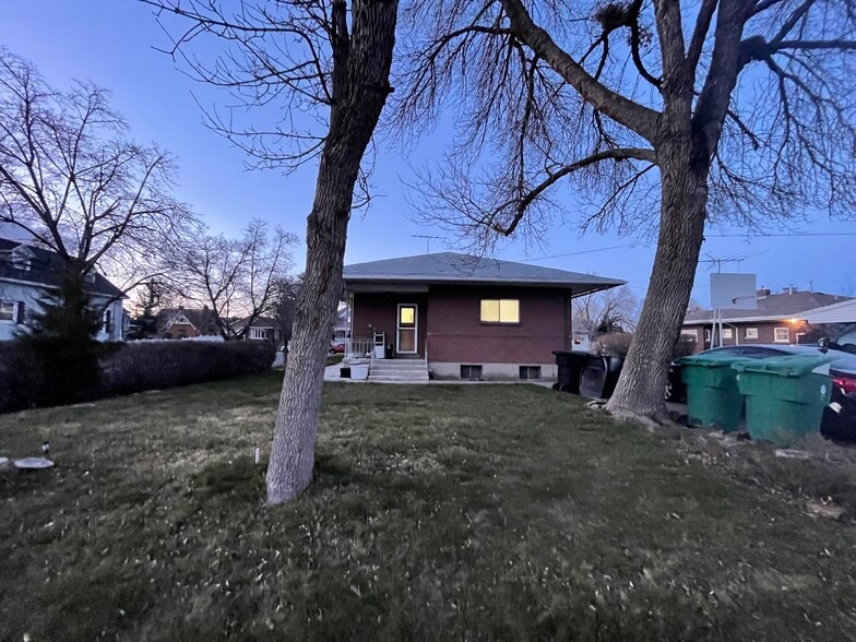 Building Photo - 264 E 4800 S