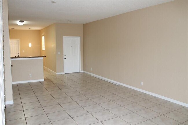Building Photo - 4136 Forest Dr