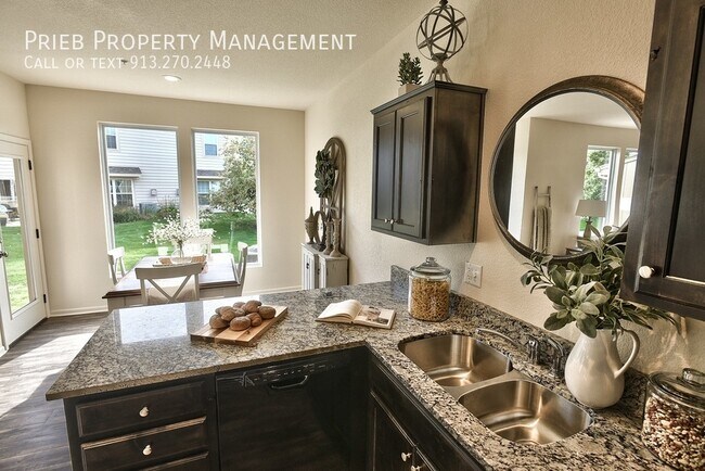 Building Photo - 8884 Inkster St