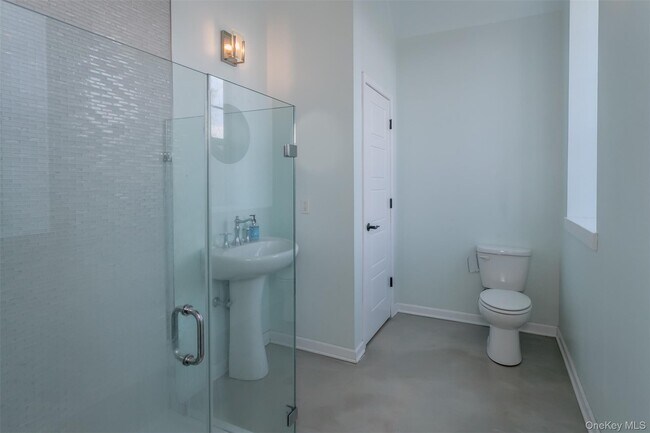 Building Photo - 22 Cottage St