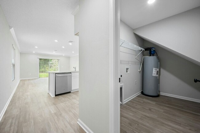 Building Photo - 2630 Kohn Rd