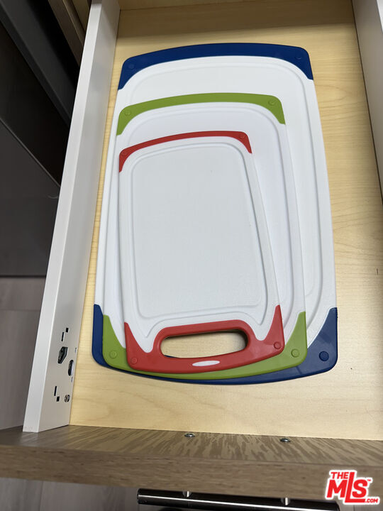 Building Photo - 2825 N Los Felices Rd