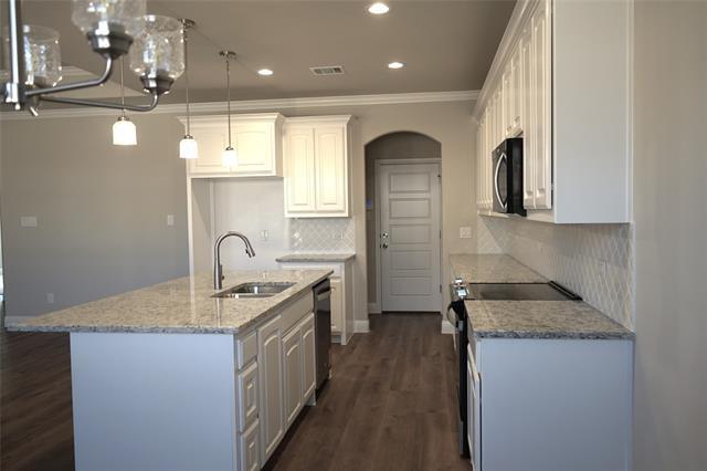 Building Photo - 707 Broken Bow Ln