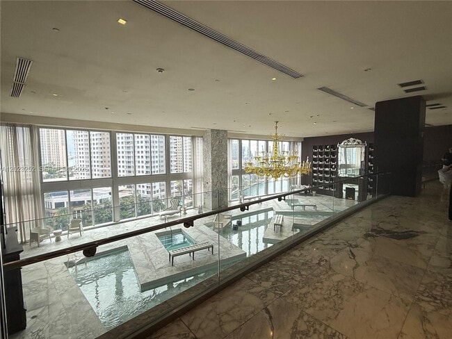 Building Photo - 465 Brickell Ave
