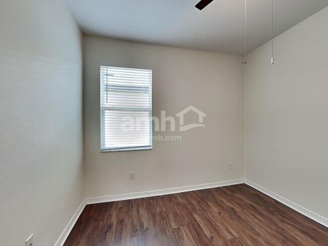 Building Photo - 8634 Firefly Pl