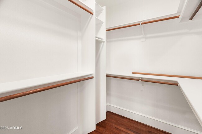 Building Photo - 5820 W Del Lago Cir