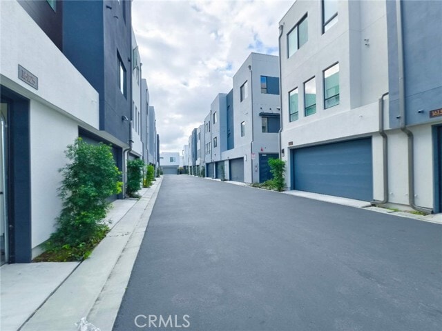 Building Photo - 16125 Veterans Wy