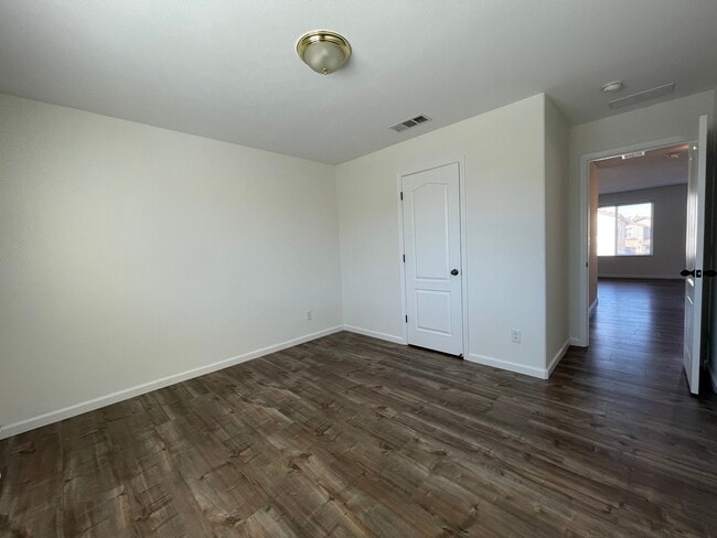 Building Photo - 9748 Collie Way