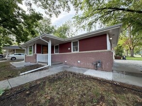 Building Photo - 5505 Sumner St