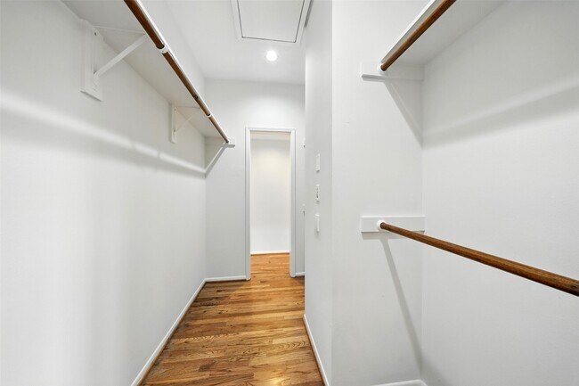 Building Photo - 1385 Arlington St