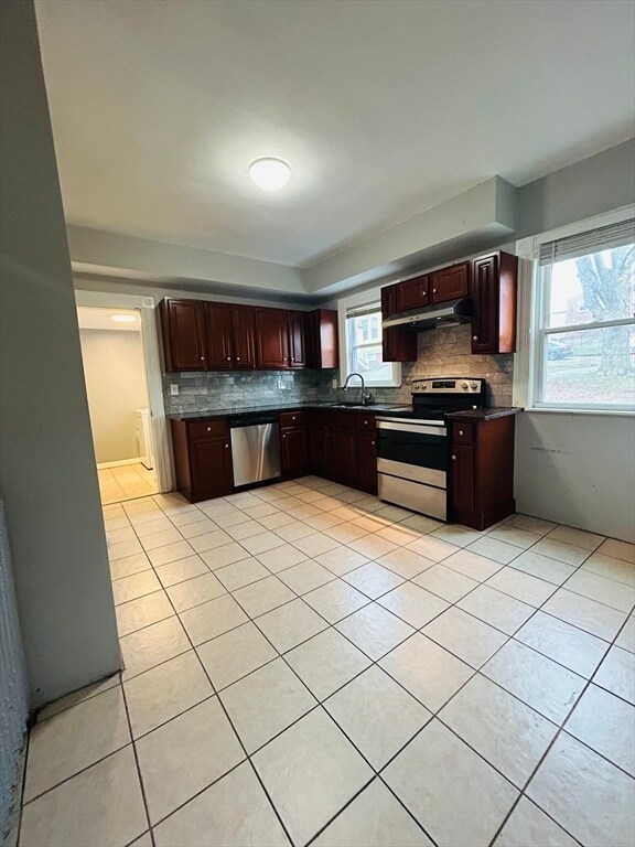 Building Photo - 2 Grout Ct