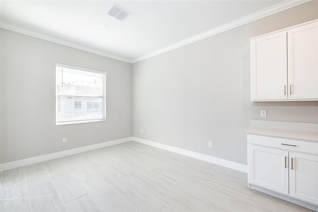 Building Photo - 7706 S Shamrock Rd