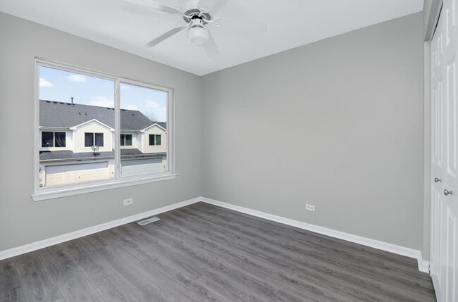 Building Photo - 644 Lincoln Station Dr