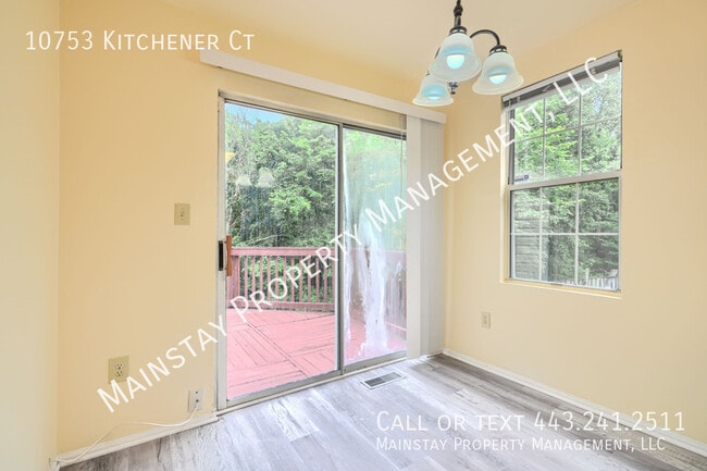 Building Photo - 10753 Kitchener Ct
