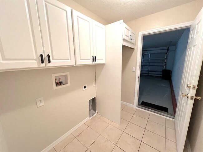 Building Photo - 70 Pheasant Dr