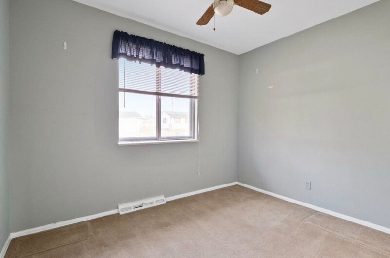 Building Photo - 532 Topaz Ave