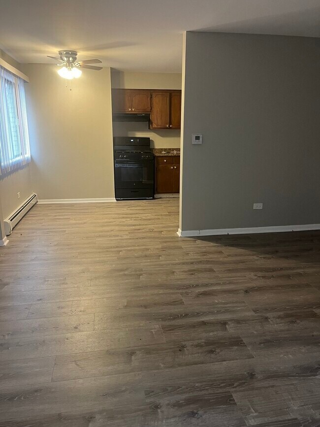 Building Photo - 8701 84th Ct