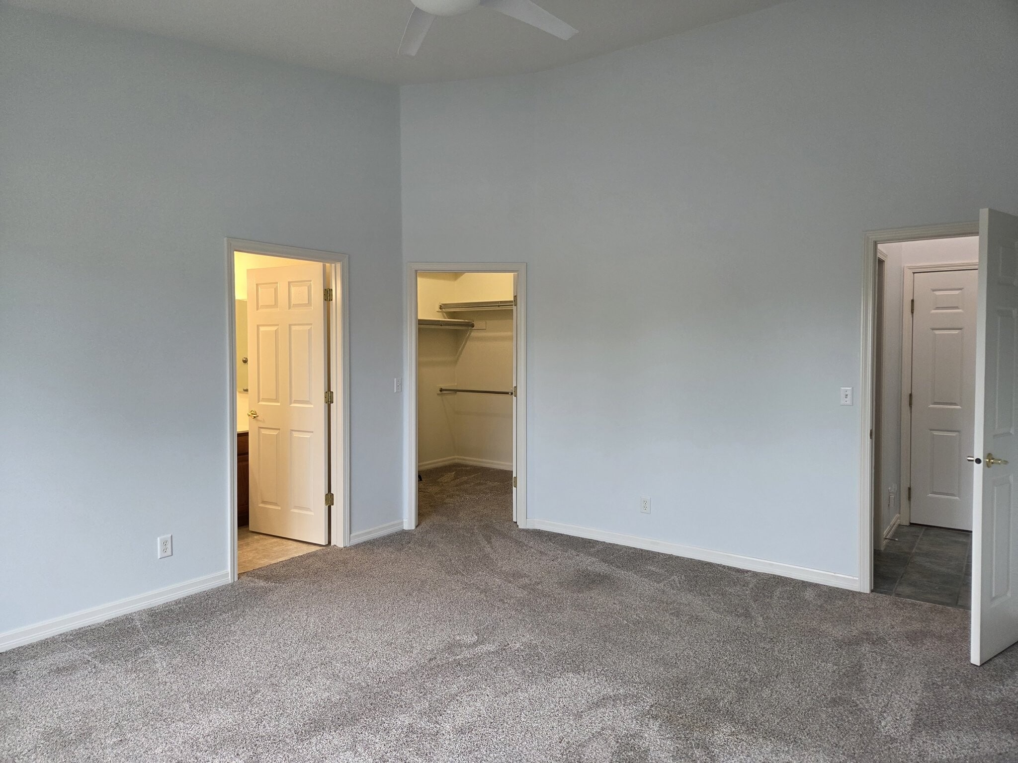Building Photo - 521 Burnham Pl