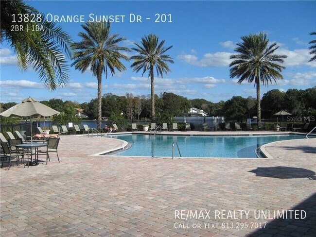 Building Photo - 13828 Orange Sunset Dr