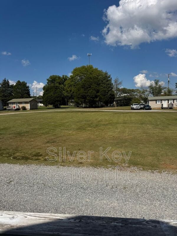 Building Photo - 2335 US-411