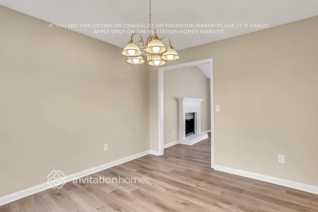 Building Photo - 3000 Springview Pl