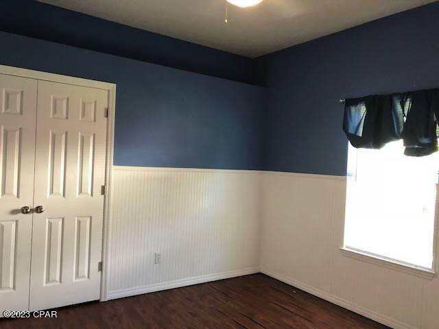 Building Photo - 1306 Vermont Ave