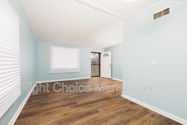 Building Photo - 5847 Forrest Rd