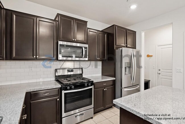 Building Photo - 1339 Sauvignon St