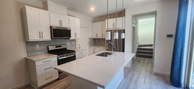 Building Photo - 2 Bedroom 2.5 Bathroom home at the Mill on Broadway