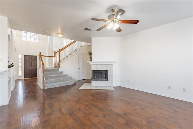 Building Photo - 5021 Goldenrod Dr